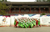 春之韵舞蹈队《站在草原望北京》