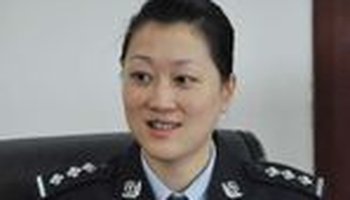 罗成丽,女,1977年生,中共党员,四川省女子监狱五监区长,四川监狱杰出