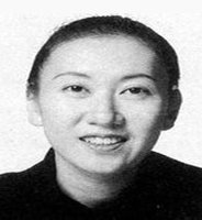伊野尾理枝