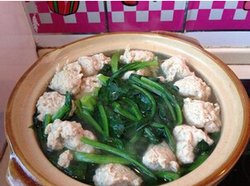 菠菜丸子汤_360百科