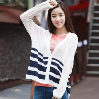 韩都衣舍秋装新款<em>蝙蝠袖条纹</em>女长袖<em>针织开衫</em>D