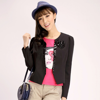浪漫宣言 秋季新品<em>女装</em> 修身长袖<em>显气质</em>短外套