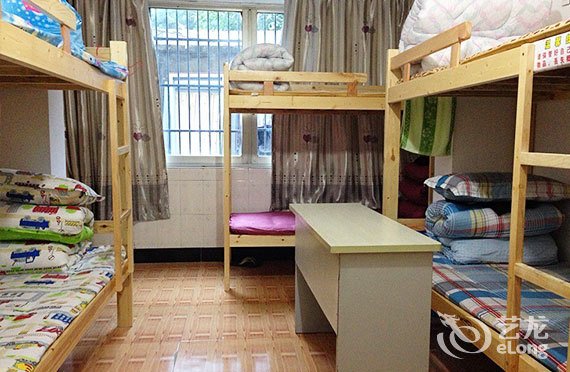 【杭州乌托邦两个v两个青年】名字6人间(女生)呆网床位公寓萌女生qq图片