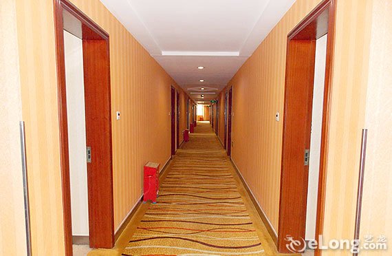 【万福盈连锁酒店公明店】住宿1晚,单人房\/双