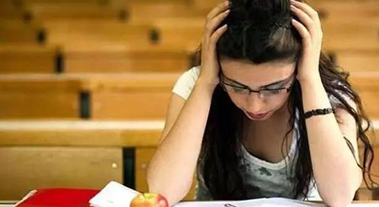 老师卧底揭校园贷:3000元3个月变3万