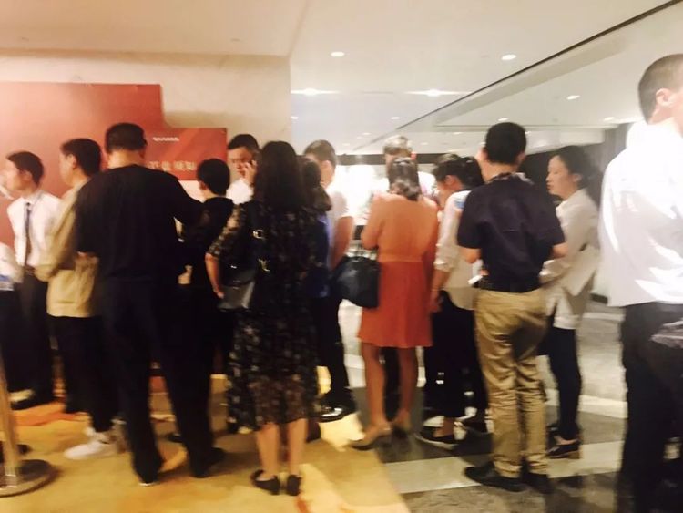 刚刚,无锡这家楼盘开盘,小编遭遇惊魂一夜……