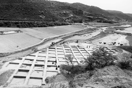 "秦代经营的交通大道多利用战国原有道路.