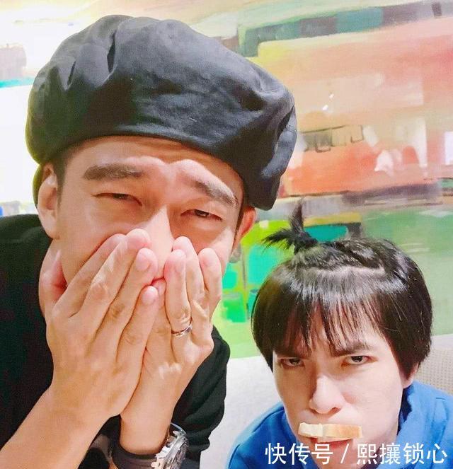 家人晒与眼睛意义图表情包微信的模仿,舅舅好美,舅妈合照图片
