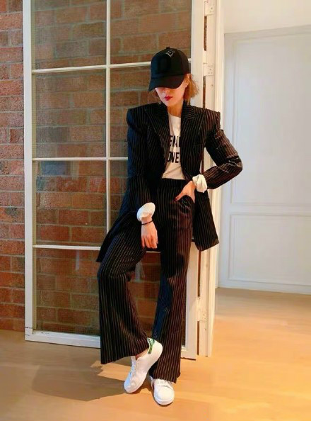 衣品最能抗的明星!郑秀文范玮琪真的好年轻