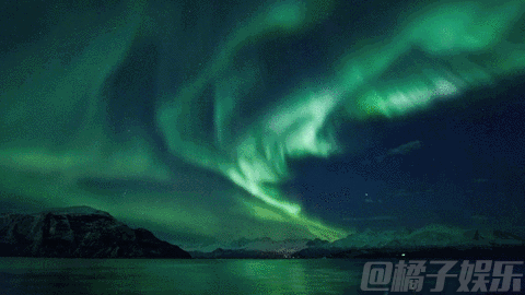 【gif】不看后悔系列——超美极光合集