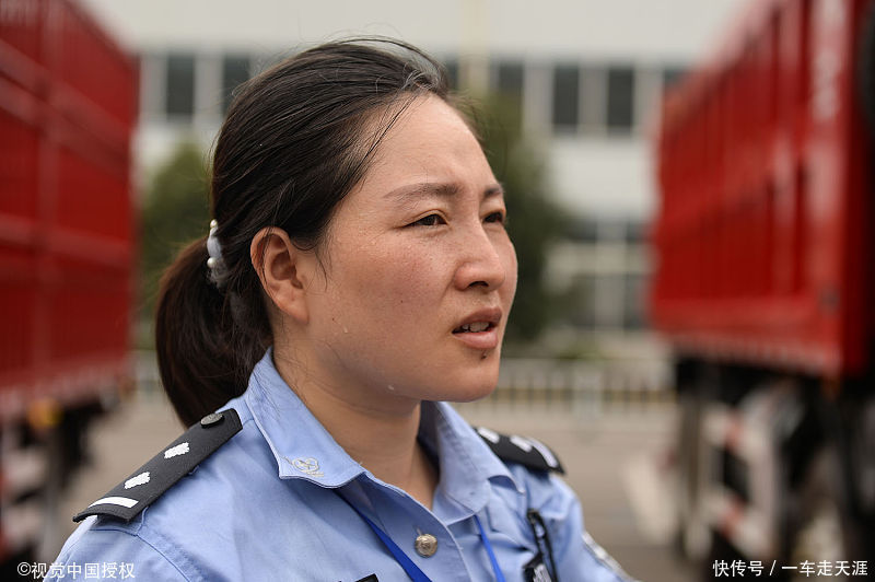 车牌只装4颗固封螺丝,查到将直接扣12分,车管