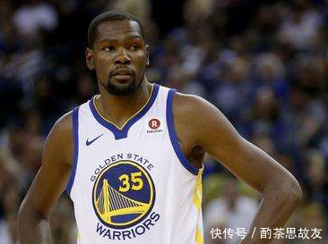 杜兰特拥抱贝弗利,格林追着哈雷尔与其拥抱--篮