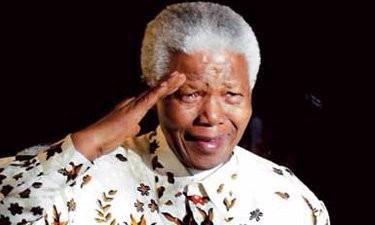 为什么有人说曼德拉把南非从发达国家搞成发展