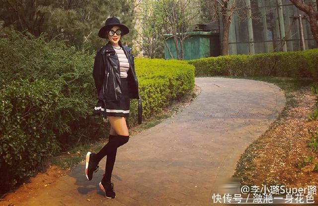 李小璐俏皮少女装接甜馨,网友穿这样去幼儿园