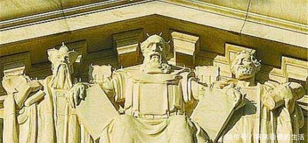 西方人眼中最伟大的中国人 美国最高法院门楣