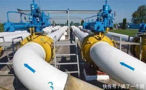 美国:谁买伊朗石油制裁谁!普京站出来:愿满足中