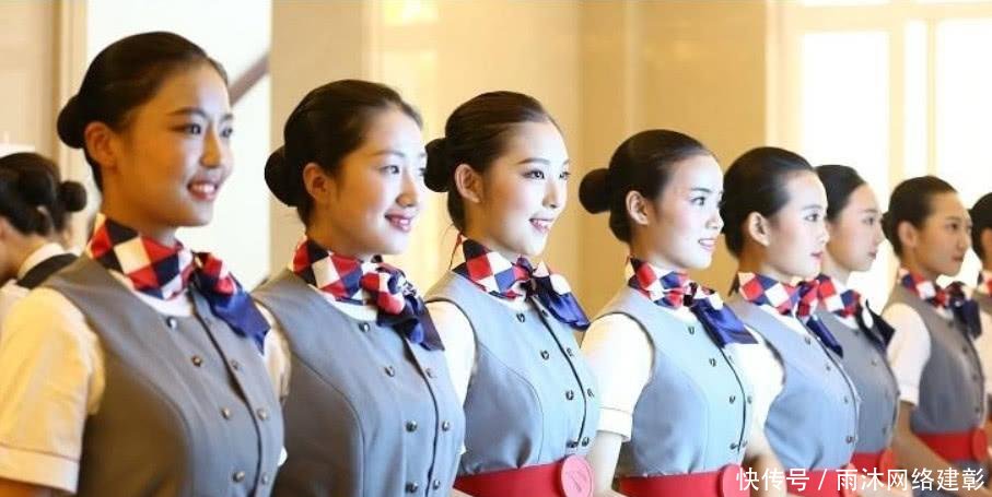 大家所熟知的空姐英语水平到底有多高 说出来