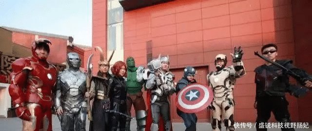 《复仇者联盟4》提前在香港上映,为什么不在大
