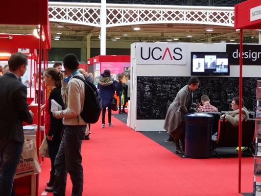 2018年海外学生申请英国大学本科最热门专业