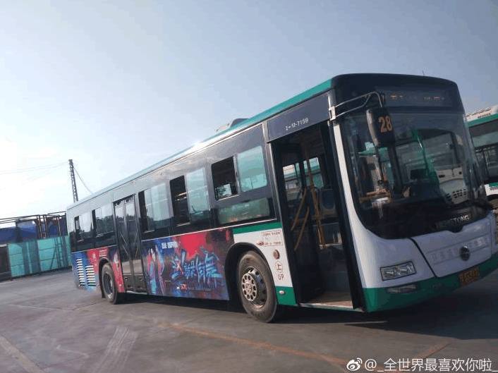 易烊千玺18岁生日堪比春晚,提前1年开始准备!