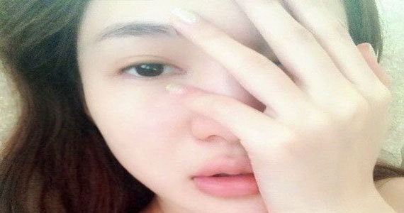 高挑空姐制服诱惑大网格黑丝袜的致命伤害图片