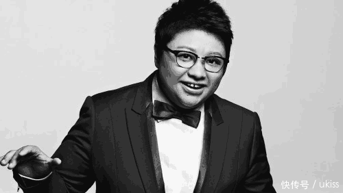 韩红慈善会下跪求善款, 50多位明星竟无人捐款