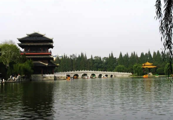 逍遥津公园