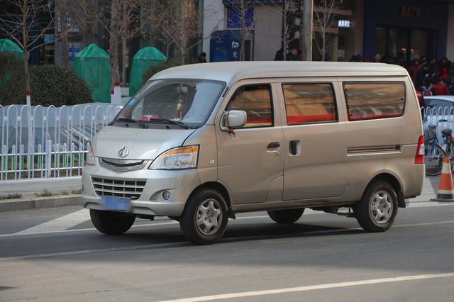 驾驶证超分停止使用等同于无证驾驶