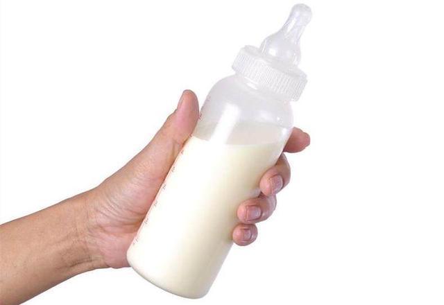 宝宝不喝奶粉的2个要点!没有经验的妈妈,快点