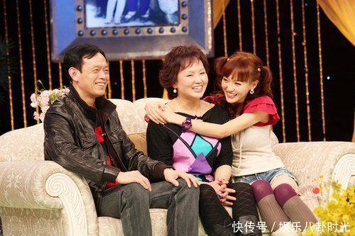 接受采访比王菲还酷,嫌弃个子太高想变矮,同框