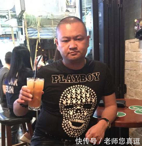 快手身价过亿土豪为何刷礼物2人为了女网红,只