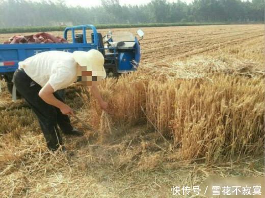 我娶媳妇继父出钱又出力，2年后我回乡探亲，看到小纸条我愣住了