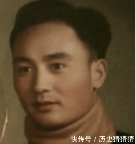 杨幂爷爷90岁了,父亲发文祝福,晒出老爷子年轻