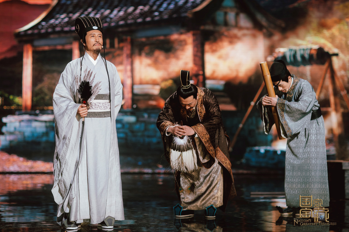 王洛勇化身"诸葛亮"智斗盐商 上演巴蜀版"清明上河图"