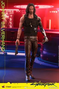 hottoys推出赛博朋克2077强尼61银手16比例珍藏人偶超高还原度展现
