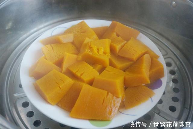 零失败的发糕做法,不用揉面,照着做30分钟就蒸好