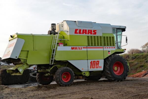 现在买农机可以贷款吗?2018购买农机补贴多少