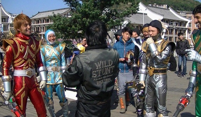 巨神战击队演员表_铠甲勇士巨神战击队_巨神战击队海族大图鉴_巨神战击队