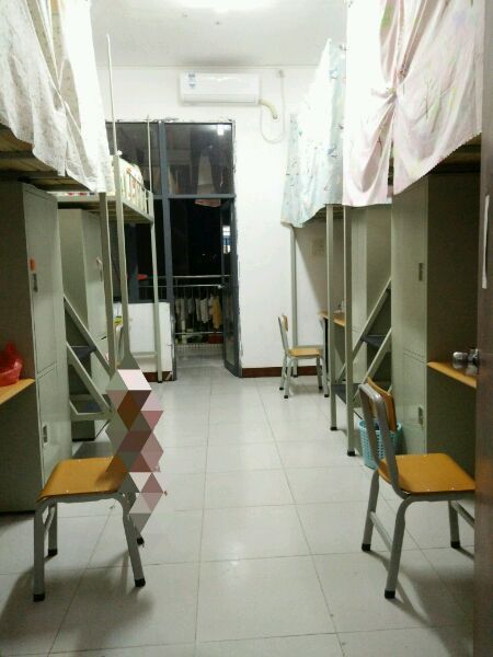 广东茂名幼儿师范专科学校的宿舍是怎样的?、