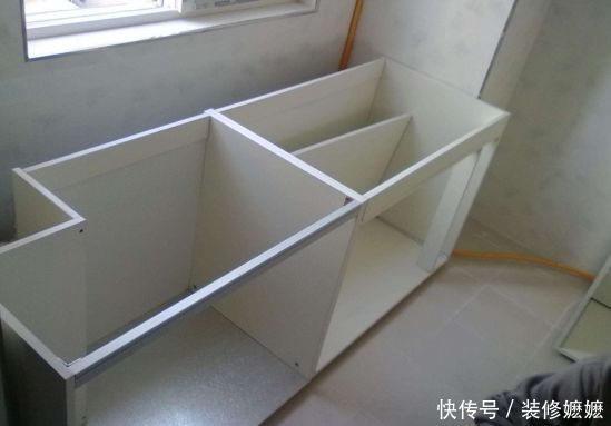 橱柜万万要让工人装这个东西,聪明人一看就懂,用几十年都没问题 第1张 橱柜万万要让工人装这个东西,聪明人一看就懂,用几十年都没问题-家居窝