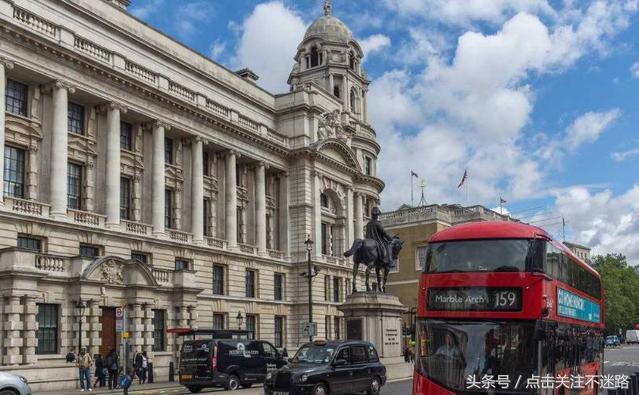 经济总量由什么因素决定_价格由什么决定图片