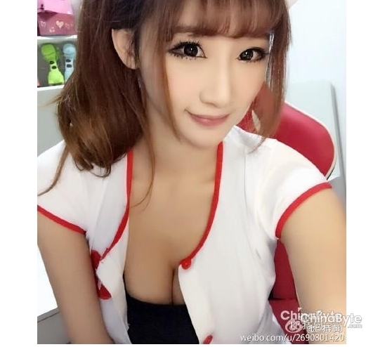 【斗鱼直播 小智约炮牛小蘑菇 电竞女王Miss私照