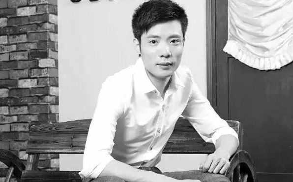 大司马直播吃鸡教学频频失误!水友:皮这一下你