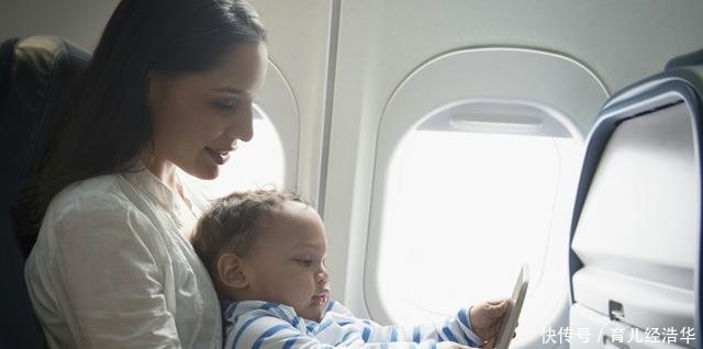 带2岁以下宝宝坐飞机必须做得5个准备工作_【