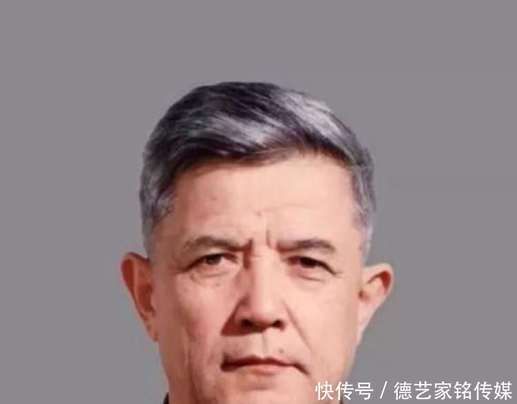 他虽为白种人, 却是中国将领, 老当益壮的他70