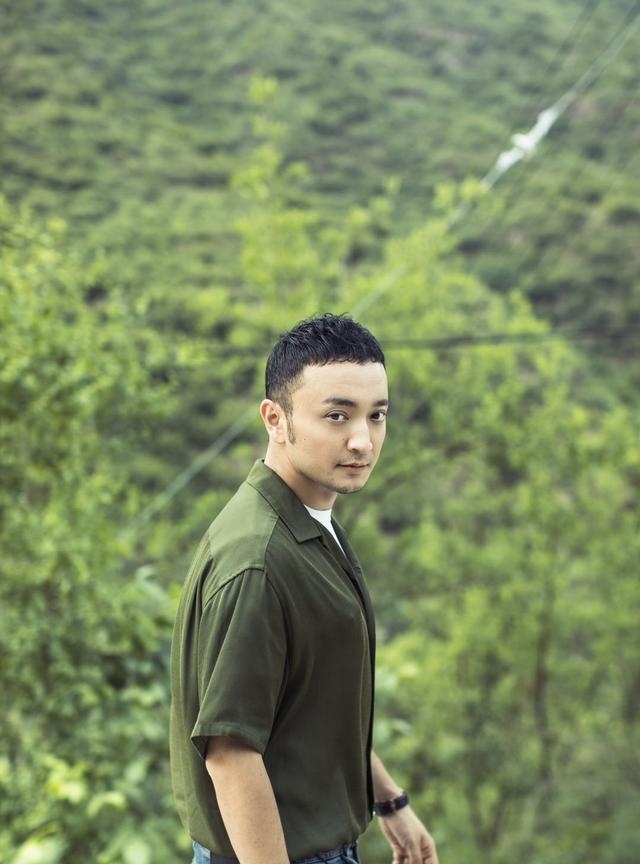 央视尼格买提个人资料_尼格买提严重虚报身高