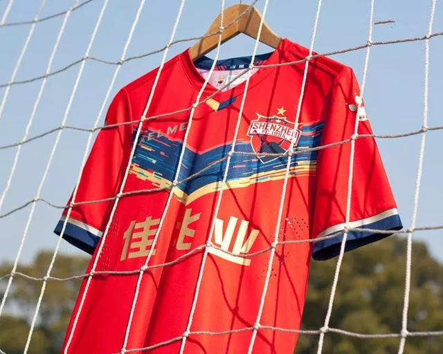 耐克发布最新中超球衣,对比完中甲球衣,你能忍