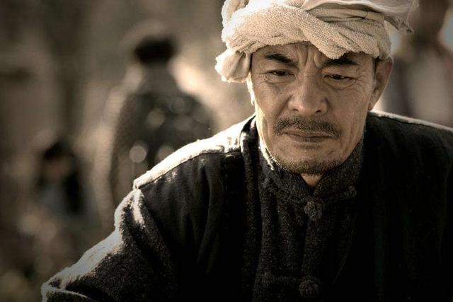 从《平凡的世界》看农村人为何爱盖房?「萤囊