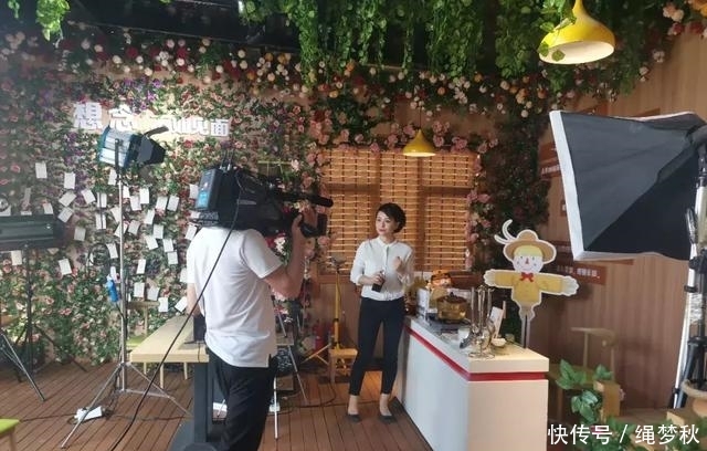 央视直播镇平想念“网红”面,主播胡蝶点赞 澳博体育app