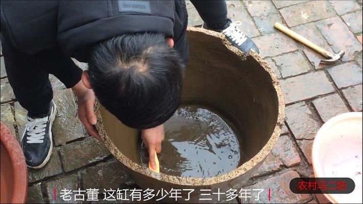 成品鱼缸盖子怎么拆卸（成品鱼缸盖子怎么拆卸视频）